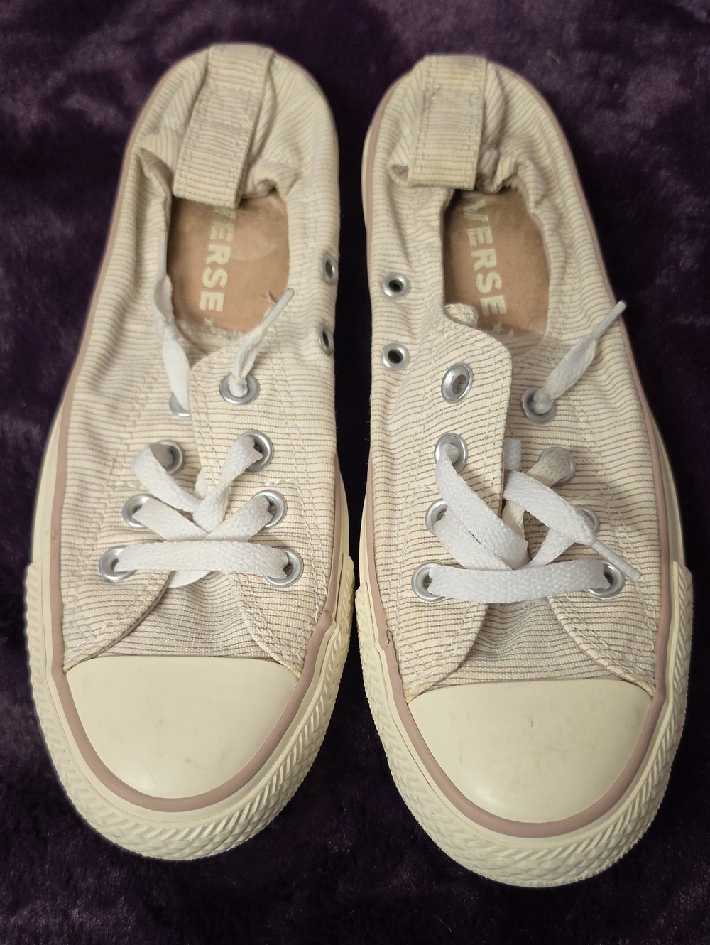 Converse Women's Cream Striped Canvas Low Top Sneakers Sz 7